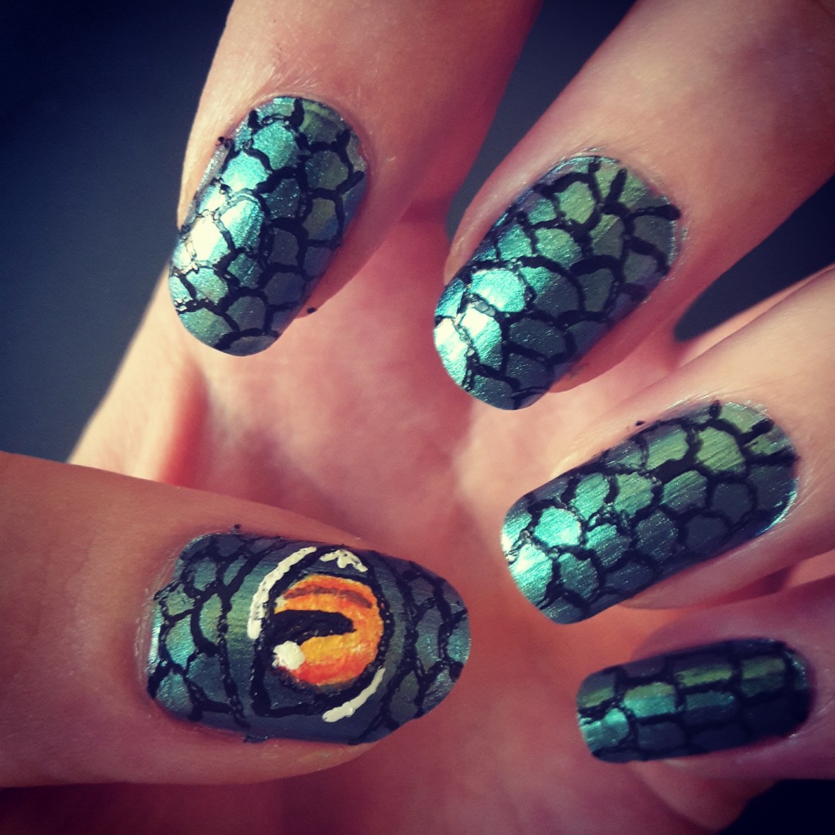 Dragon Nail Art